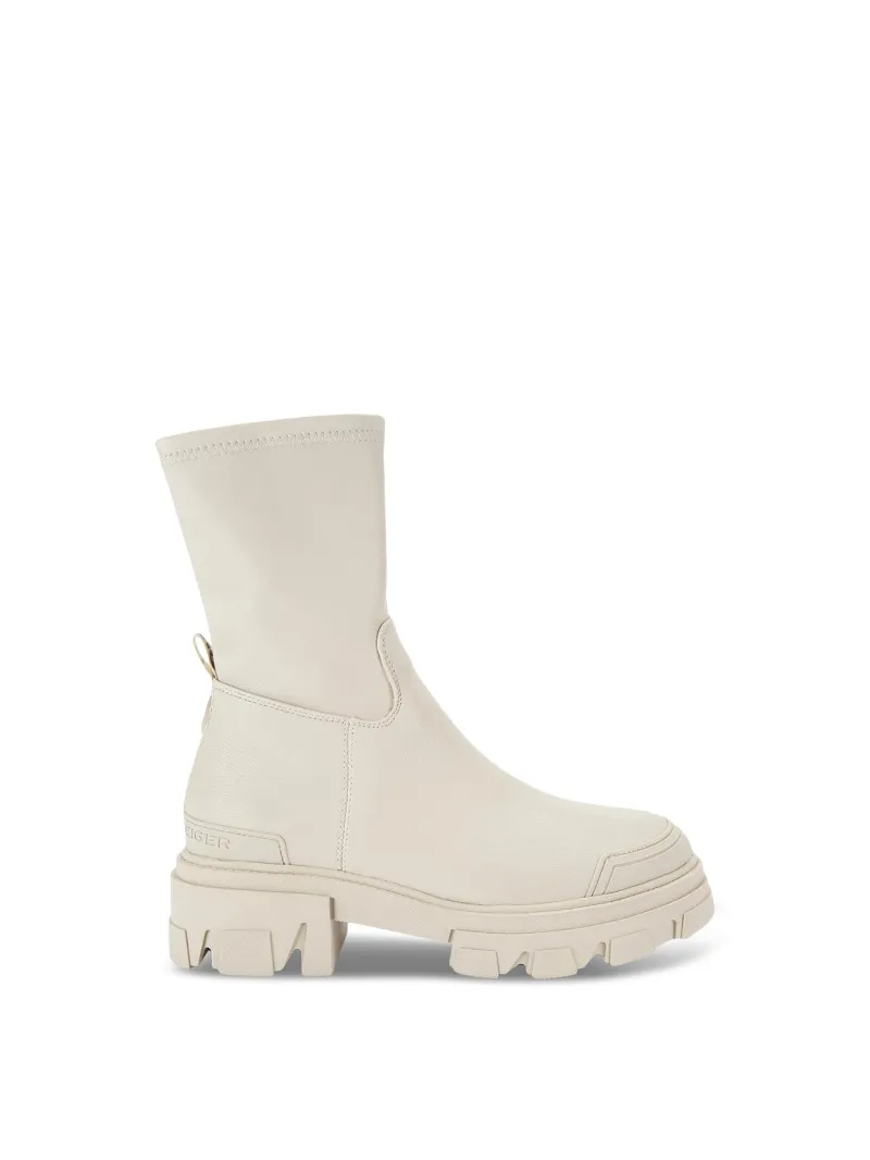 24-15trekker-sock_685e2c317e64a