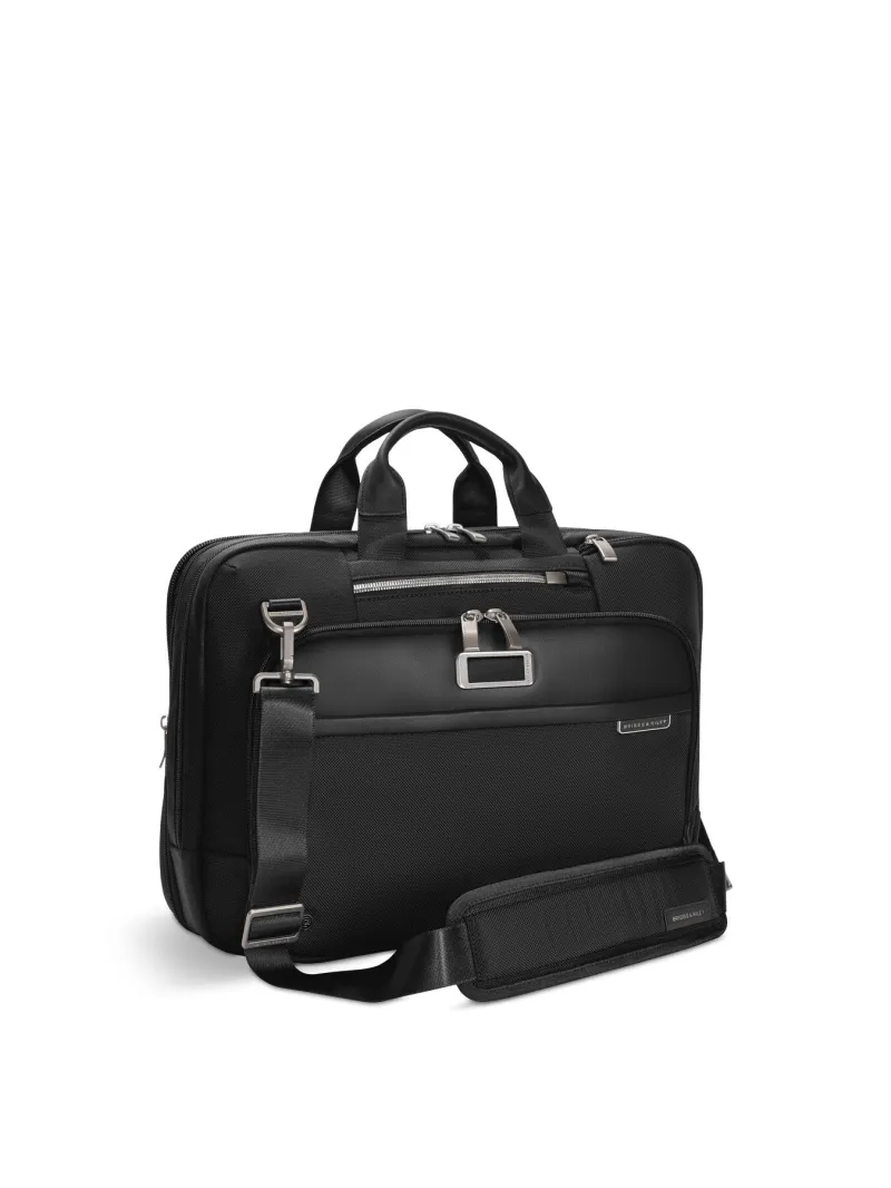 76-56briggs-and-riley-medium-e_685f5b159d4c3